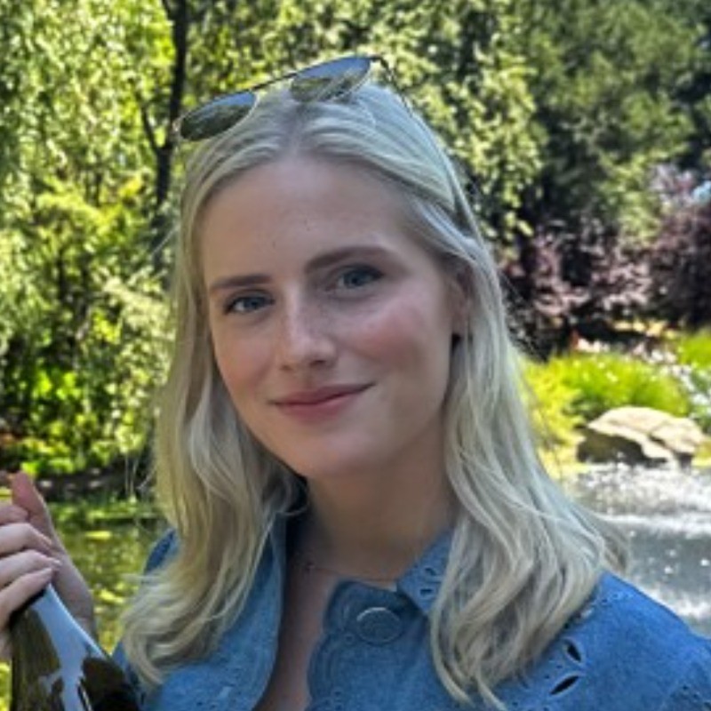 Camille Larmoyeux Scherr headshot